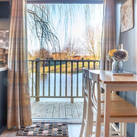הוילה Old Leake The Treehouse - Sleeps 4 מראה חיצוני תמונה