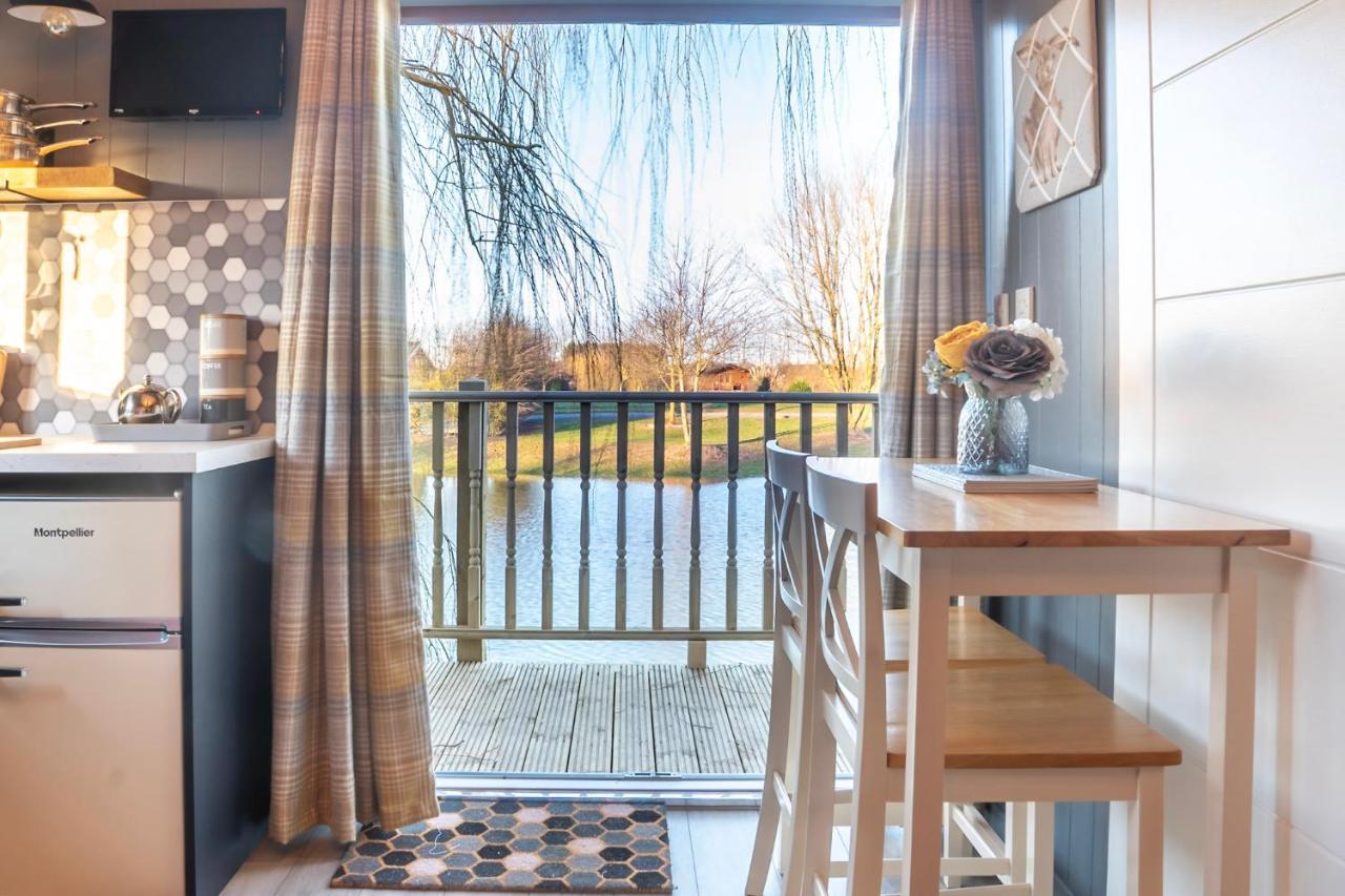 הוילה Old Leake The Treehouse - Sleeps 4 מראה חיצוני תמונה